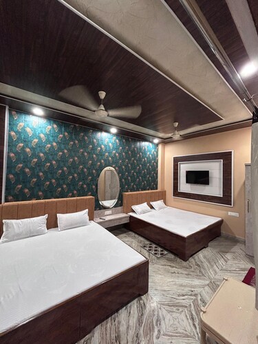 Shree Narayana P Guest House