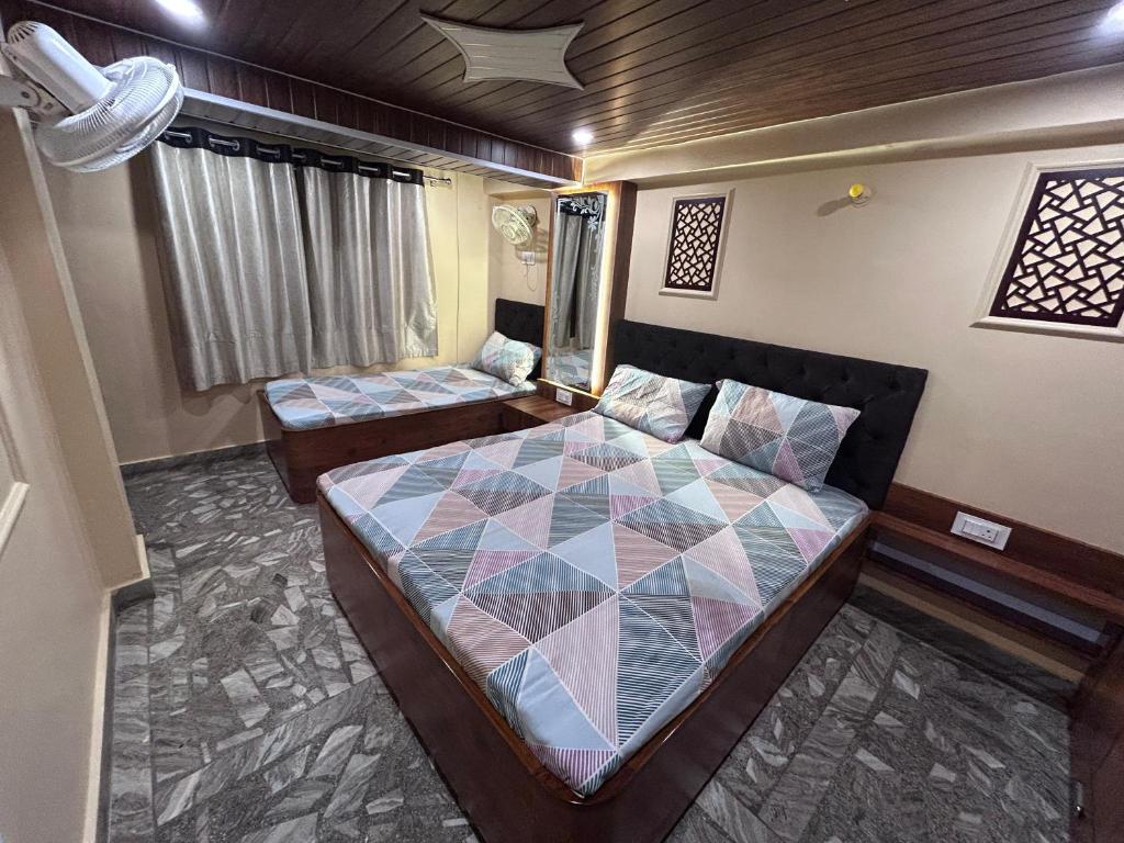 Shree Narayana P Guest House